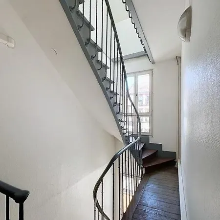 Le Apartmán *